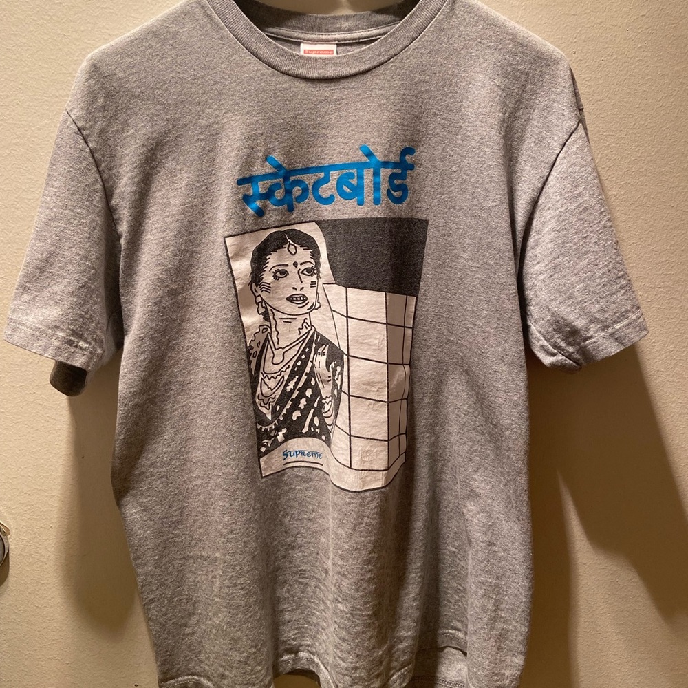 Supreme Medium T-shirt Graphic Indian Woman